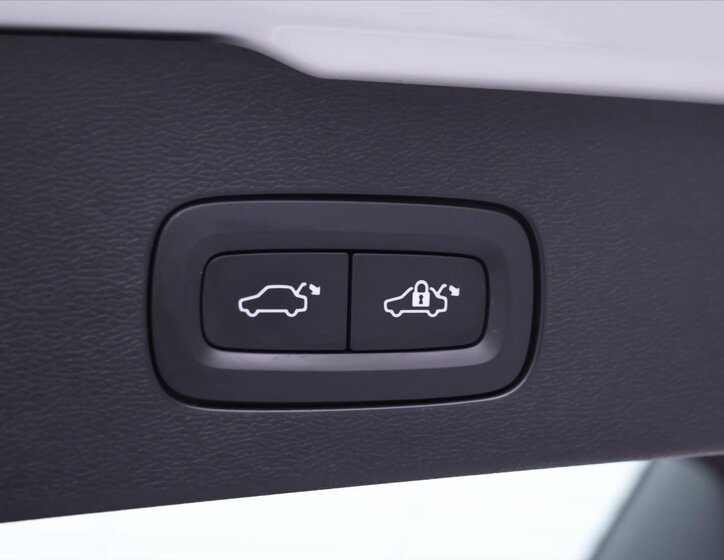 Volvo V60 Kombi 2,0 l 186 kw