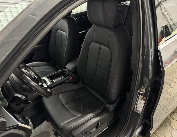 Audi Q3 SUV / Terénní 2,0 l 170 kw