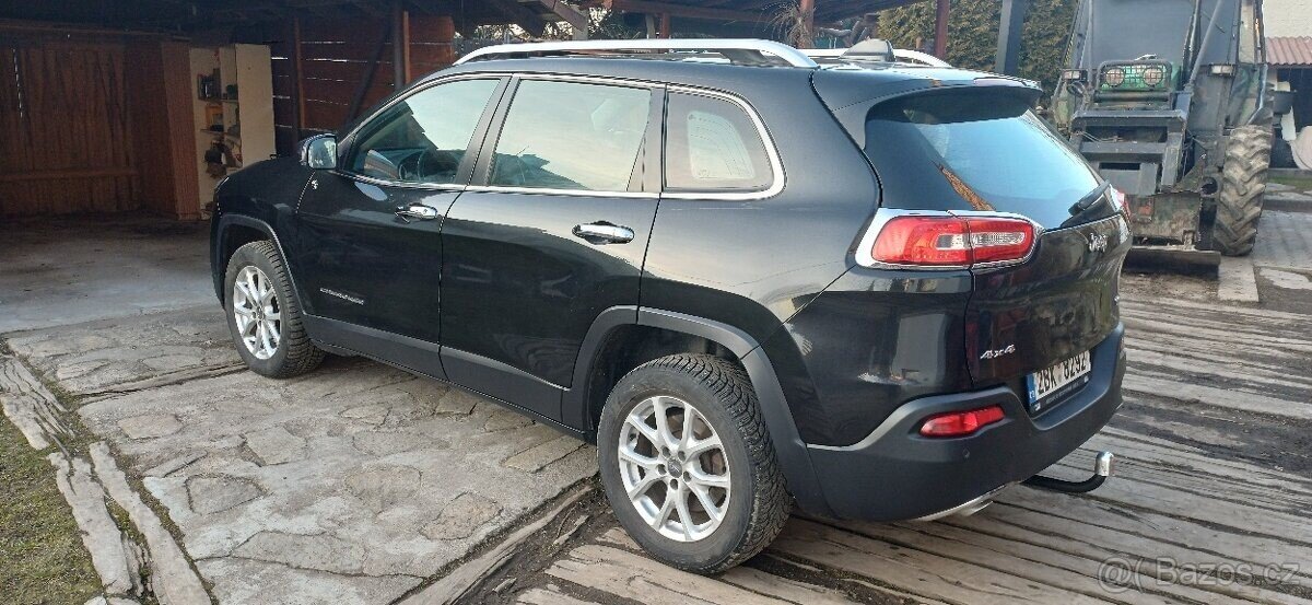 Jeep Cherokee SUV / Terénní 0,0 103 kw