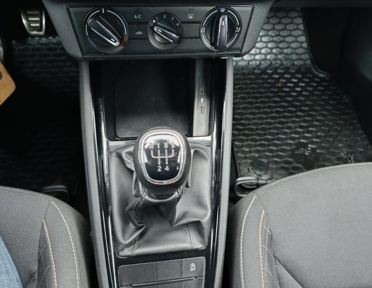 Škoda Kamiq SUV 999,0 70 kw