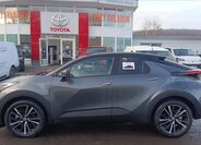 Toyota C-HR 2