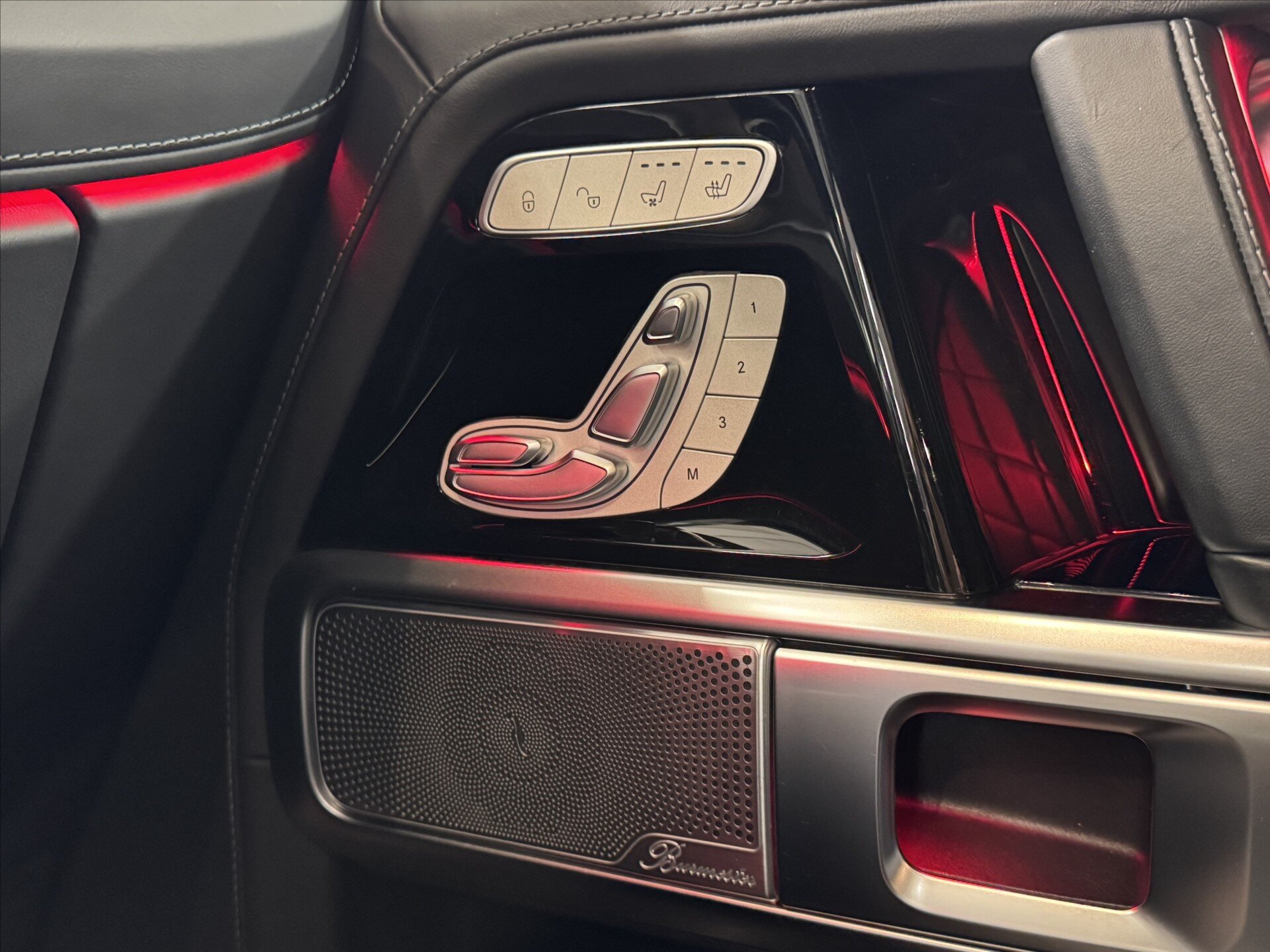 Mercedes-Benz Třídy G SUV / Terénní 4,0 l 430 kw