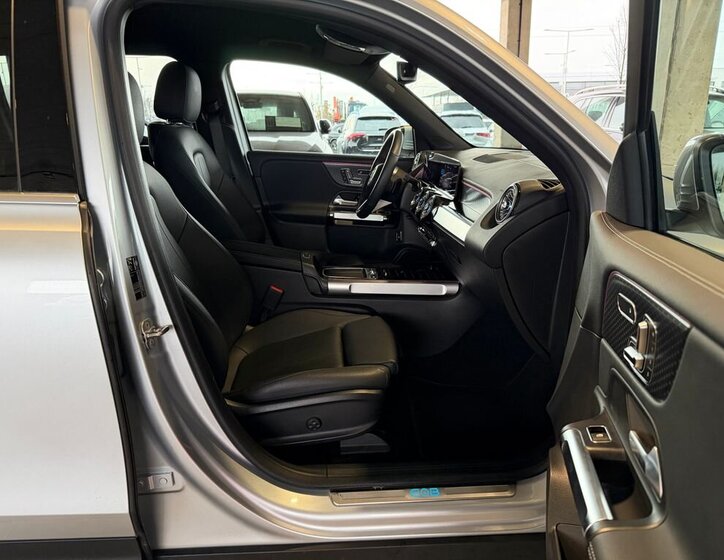 Mercedes-Benz EQB 17