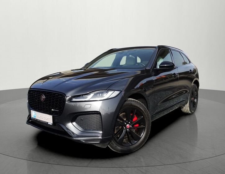Jaguar F-Pace 34