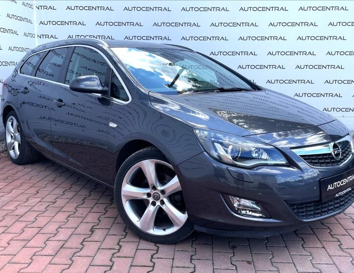 Opel Astra Kombi 2,0 l 118 kw