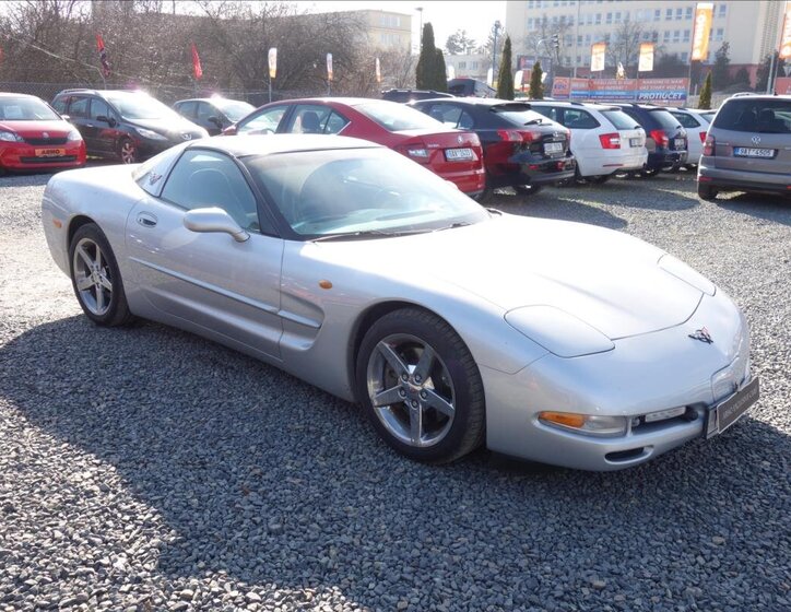 Chevrolet Corvette Kupé 5,7 l 253 kw