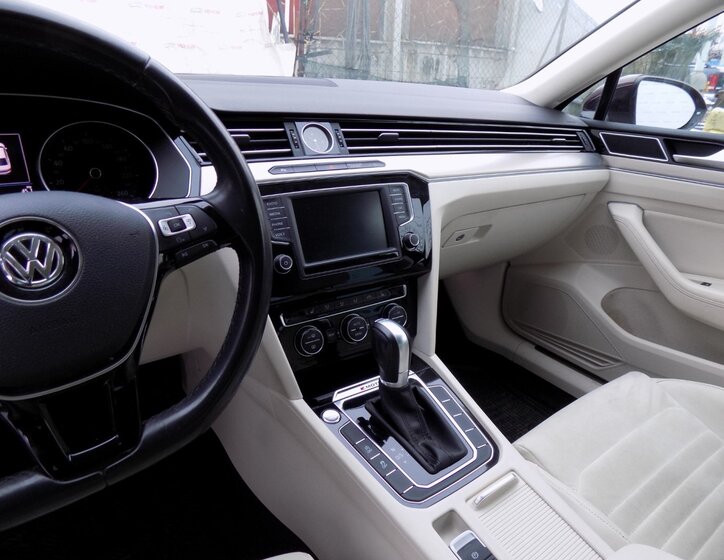 Volkswagen Passat Sedan 2,0 l 140 kw
