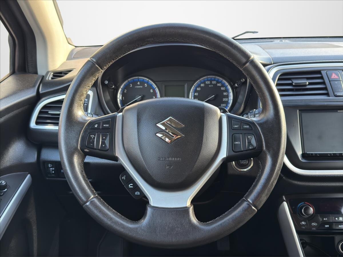 Suzuki SX4 S-Cross SUV 1,6 l 88 kw