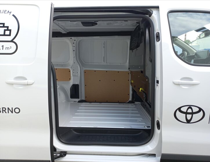 Toyota ProAce Skříň 2,0 l 106 kw