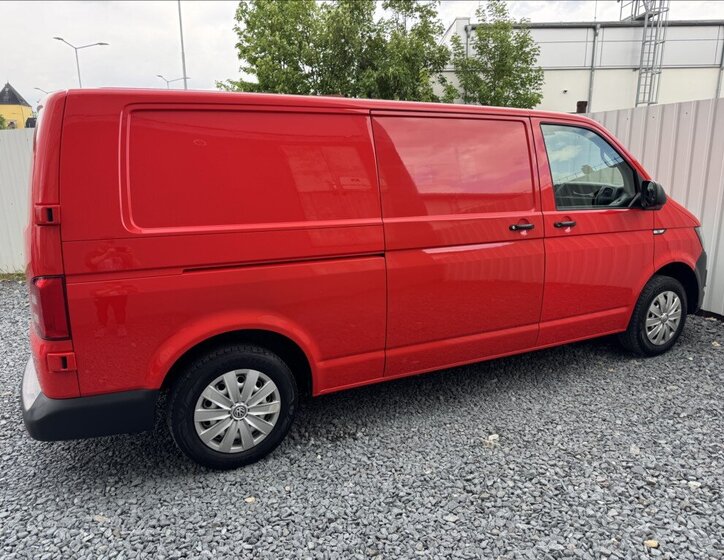 Volkswagen Transporter Skříň 2,0 l 110 kw