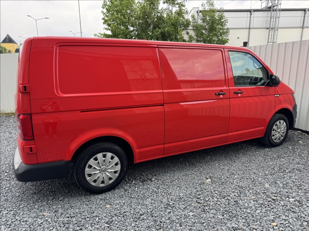 Volkswagen Transporter Skříň 2,0 l 110 kw
