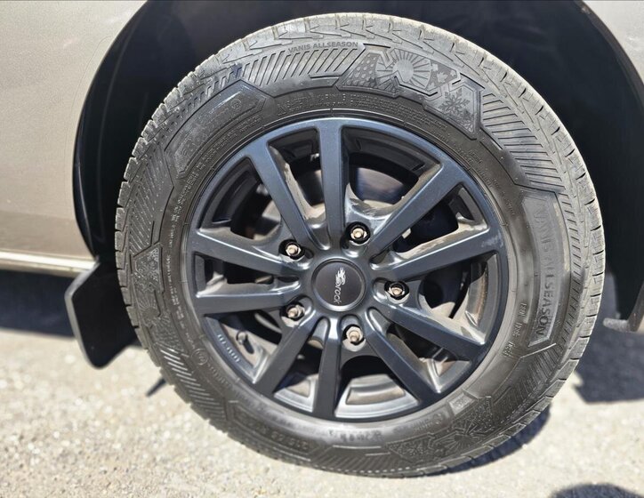 Ford Transit Custom Kombi 2,0 l 96 kw