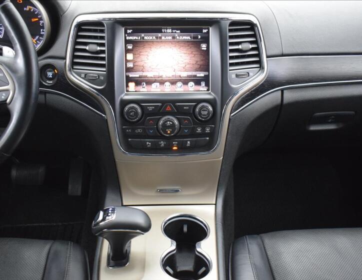 Jeep Grand Cherokee 19