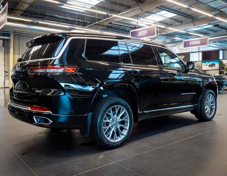 Jeep Grand Cherokee 9