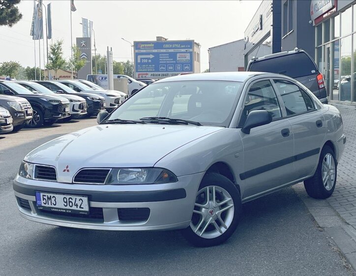 Mitsubishi Carisma 1