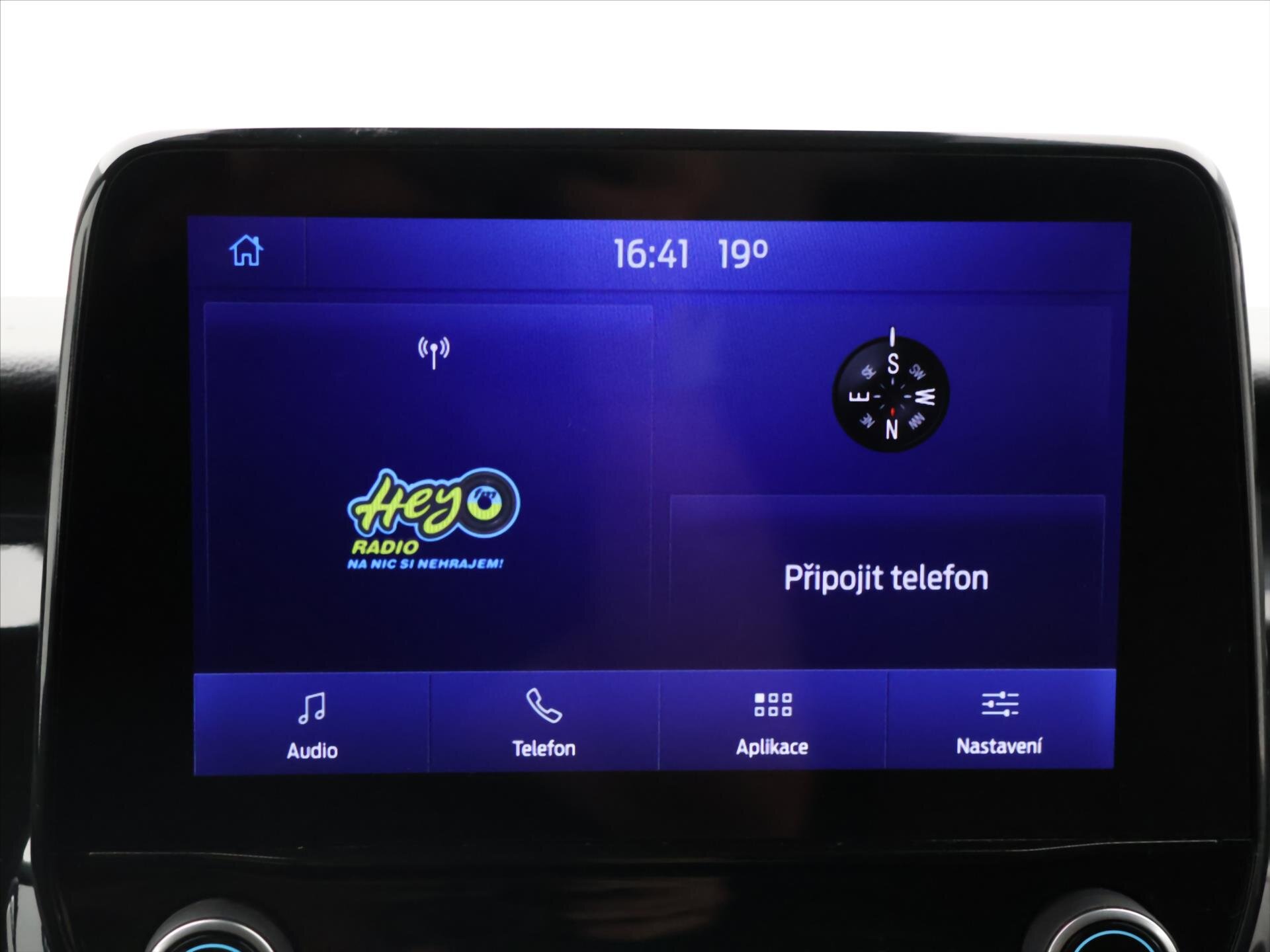 Ford Tourneo Custom Kombi 2,0 l 95 kw