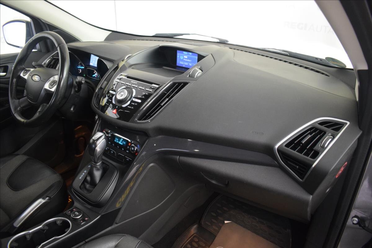 Ford Kuga SUV 2,0 l 120 kw