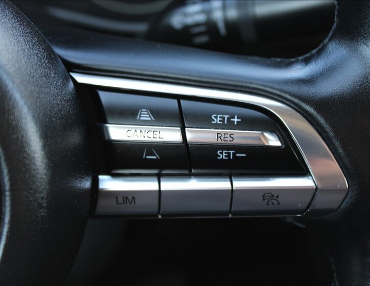 Mazda 3 Sedan / Limuzína 2,0 l 110 kw