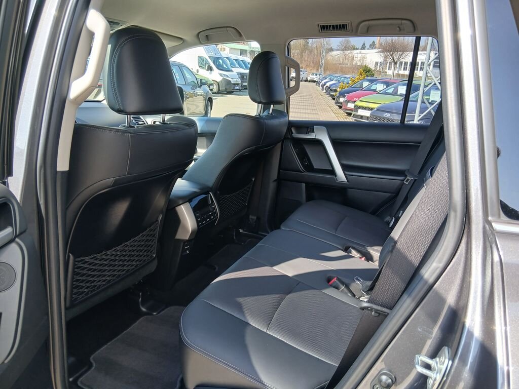 Toyota Land Cruiser SUV / Terénní 2,8 l 150 kw