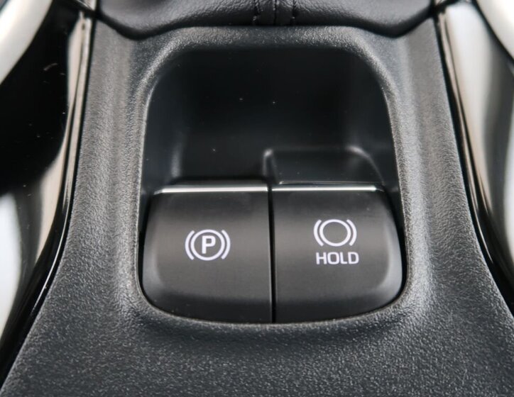 Toyota Corolla Sedan / Limuzína 1,8 l 72 kw