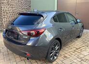 Mazda 3 4