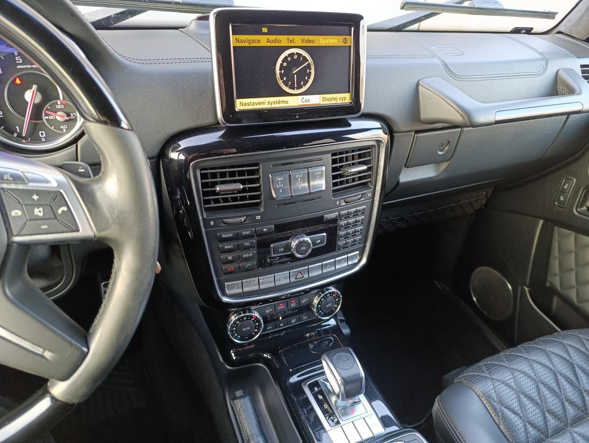 Mercedes-Benz Třídy G SUV / Terénní 5,5 l 400 kw