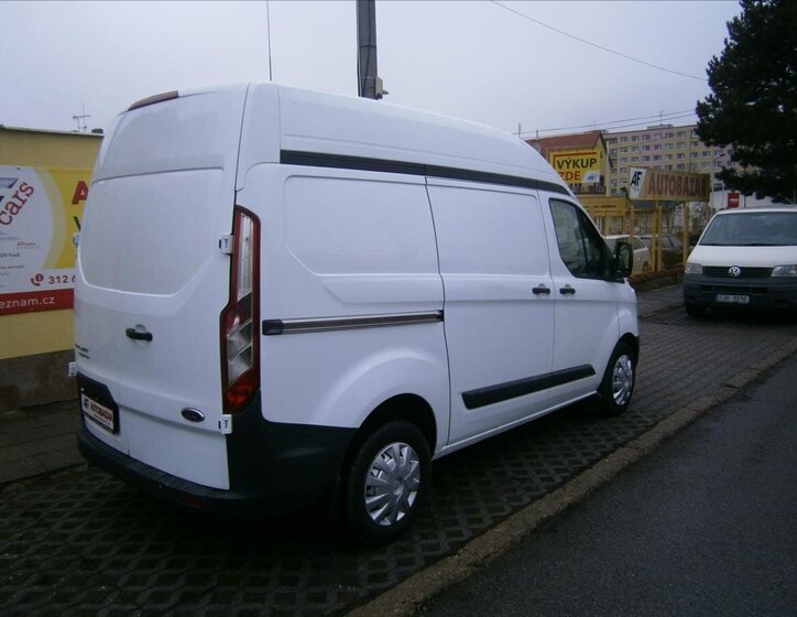 Ford Transit Custom 6