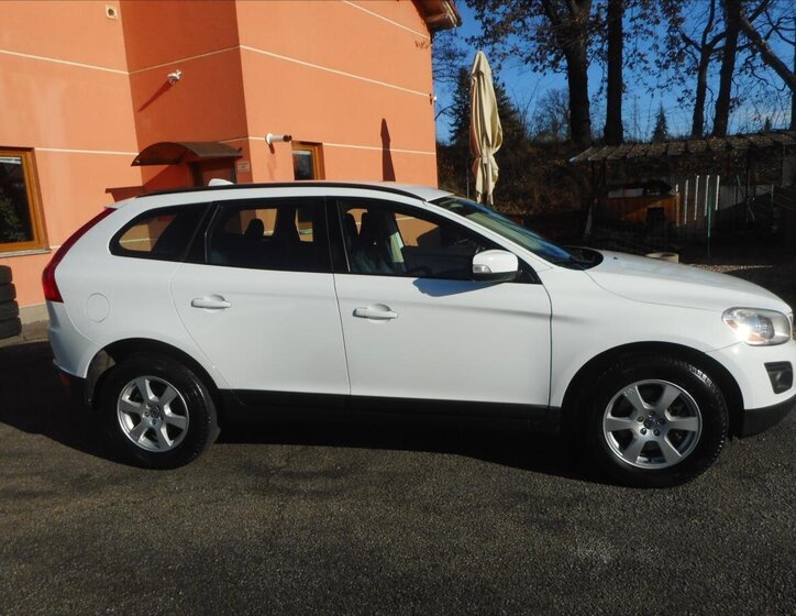 Volvo XC60 SUV / Terénní 2,4 l 120 kw
