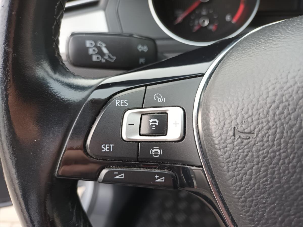 Volkswagen Passat Kombi 2,0 l 110 kw