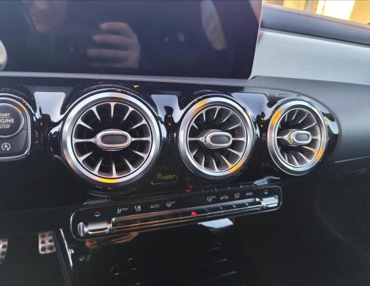 Mercedes-Benz CLA 23