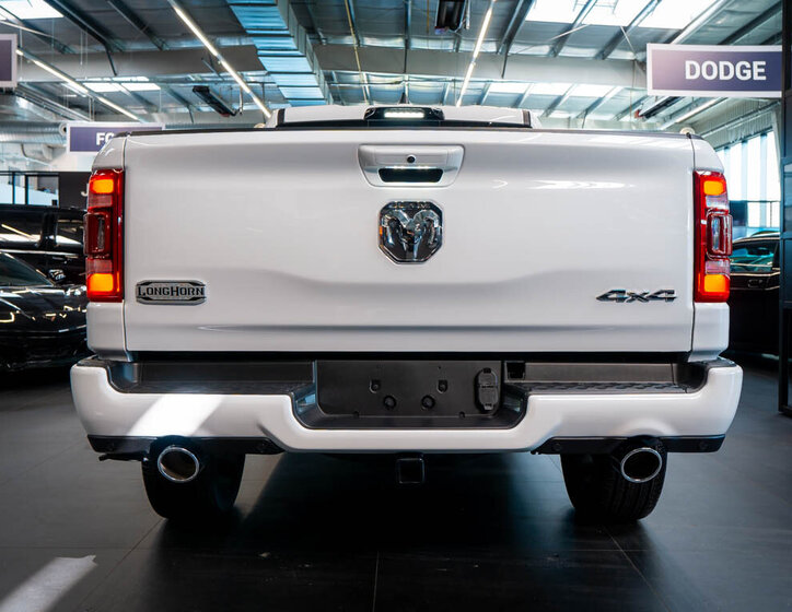 Dodge RAM Pick-up 5,7 l 291 kw