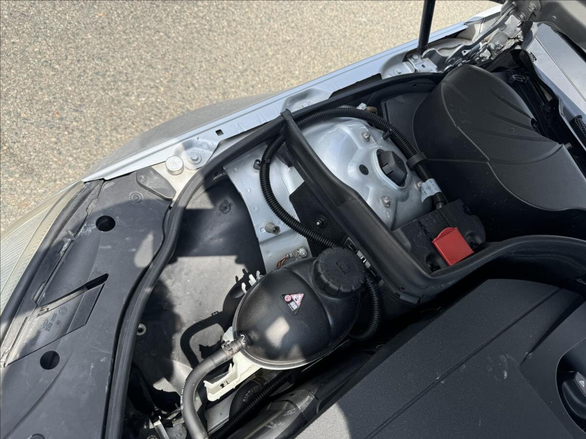 Mercedes-Benz Třídy C Kombi 2,1 l 100 kw