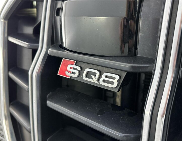 Audi SQ8 SUV / Terénní 4,0 l 373 kw