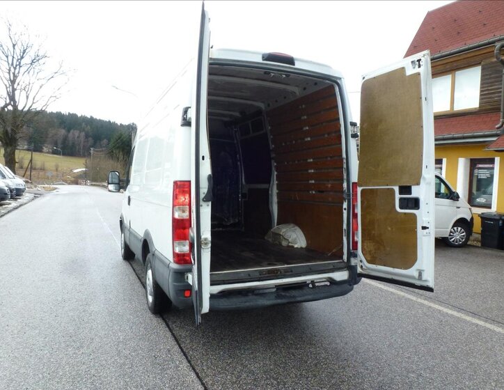 Iveco Daily Ostatní 2,3 l 93 kw