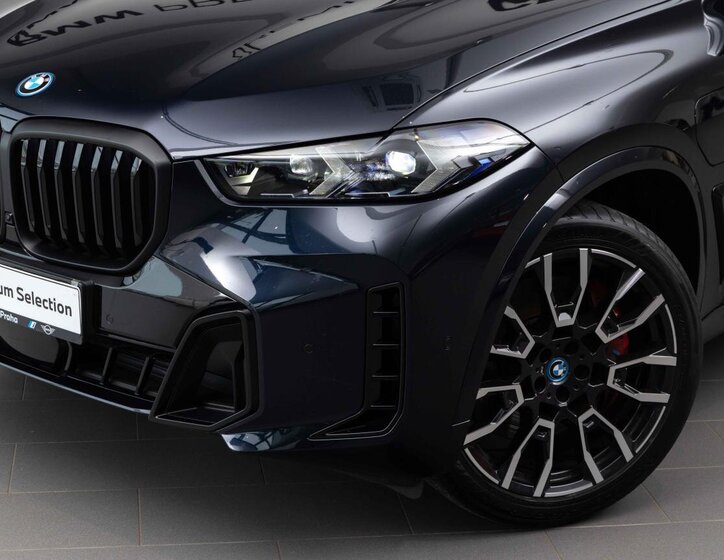 BMW X5 SUV 3,0 l 360 kw