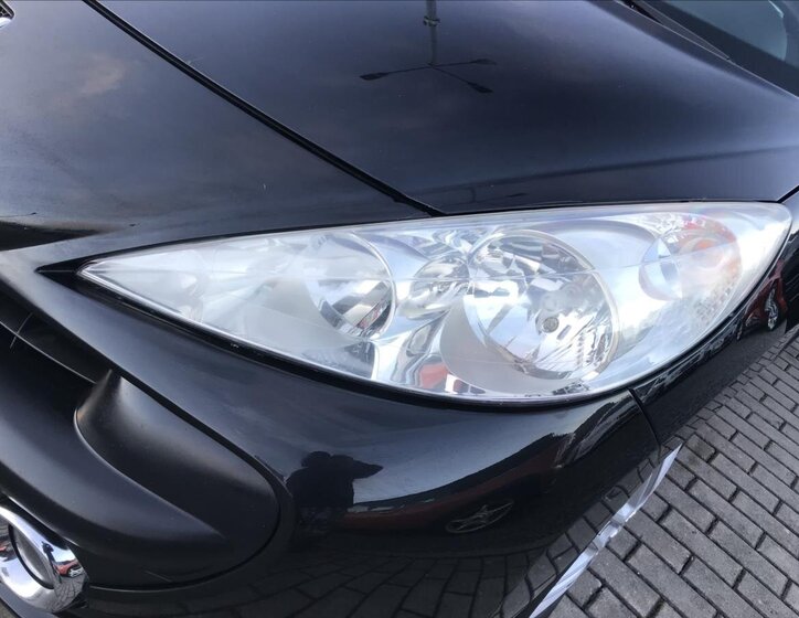 Peugeot 207 Hatchback 1,6 l 88 kw