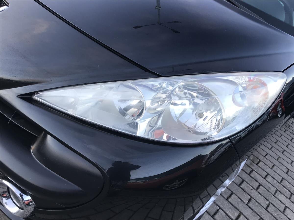 Peugeot 207 Hatchback 1,6 l 88 kw