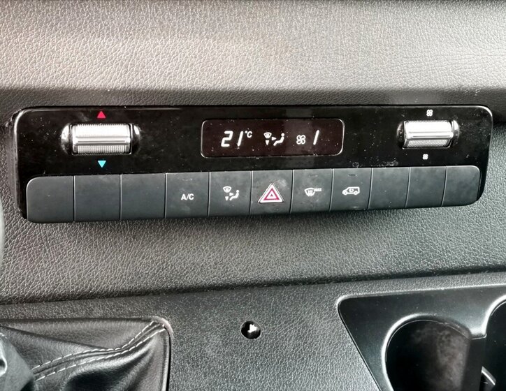 Mercedes-Benz Sprinter Valník 3,0 l 140 kw