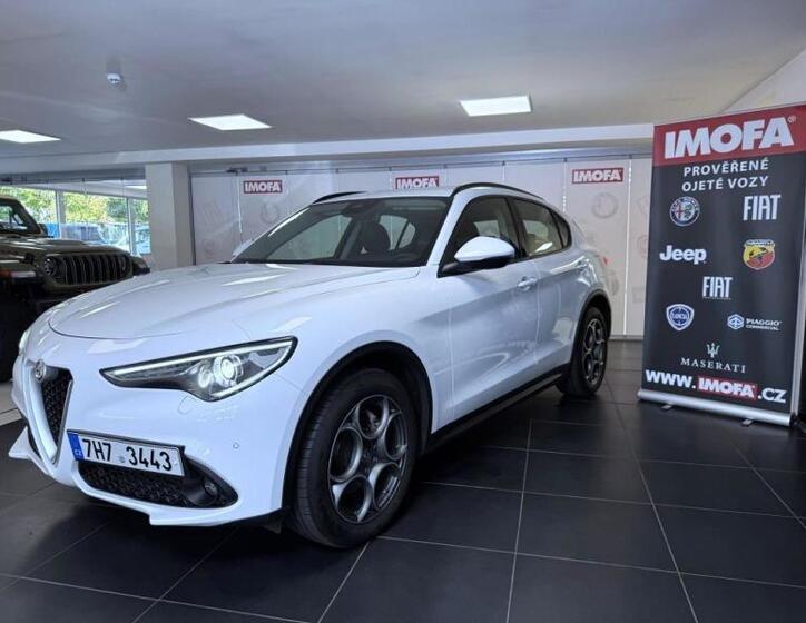 Alfa Romeo Stelvio 3