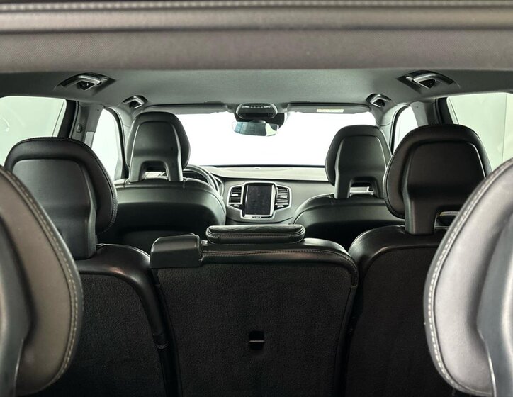 Volvo XC90 SUV / Terénní 2,0 l 173 kw