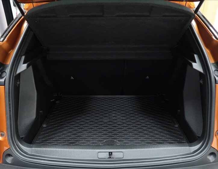 Peugeot 2008 Hatchback 1,2 l 96 kw