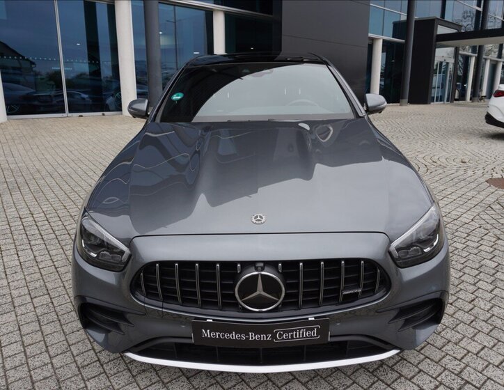Mercedes-Benz Třídy E Sedan / Limuzína 3,0 l 320 kw