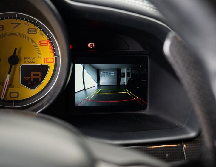 Ferrari 458 Kupé 4,5 l 416 kw