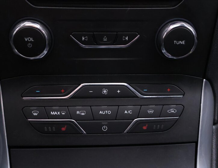 Ford S-MAX MPV 2,0 l 132 kw