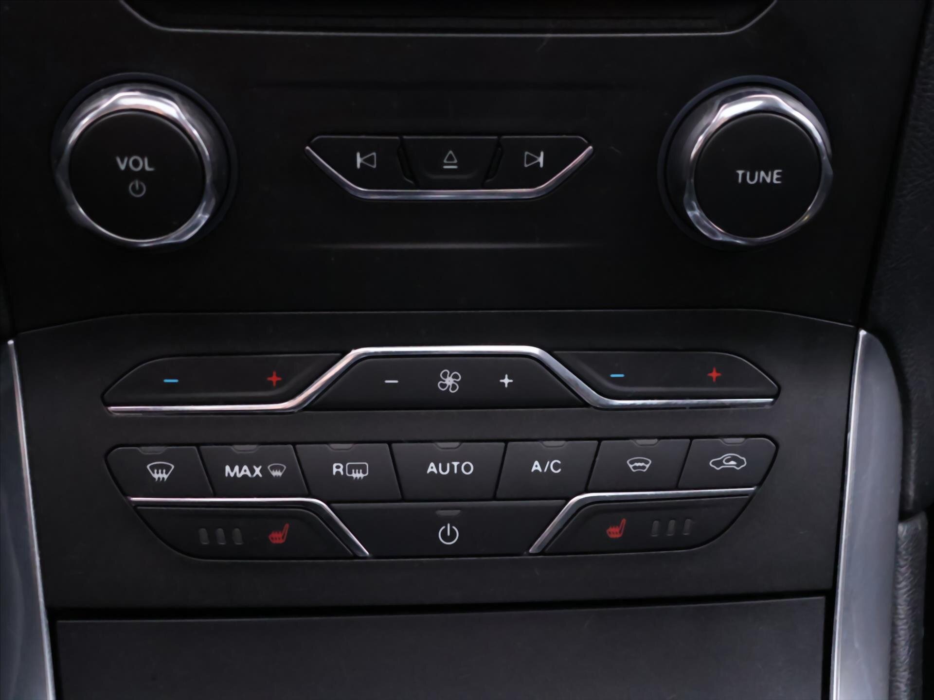 Ford S-MAX MPV 2,0 l 132 kw