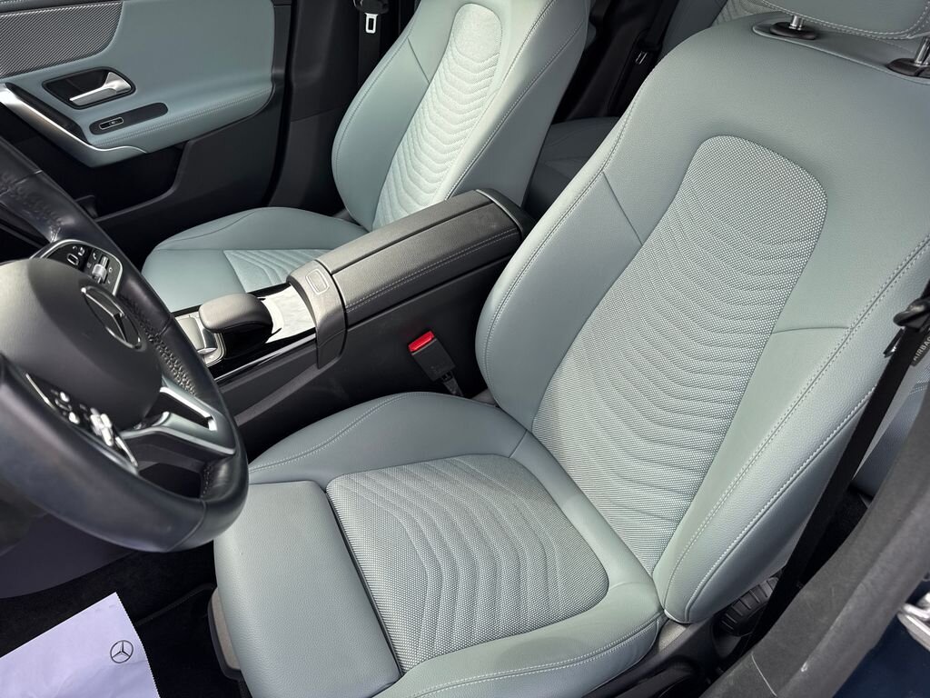 Mercedes-Benz CLA Sedan / Limuzína 1,3 l 100 kw