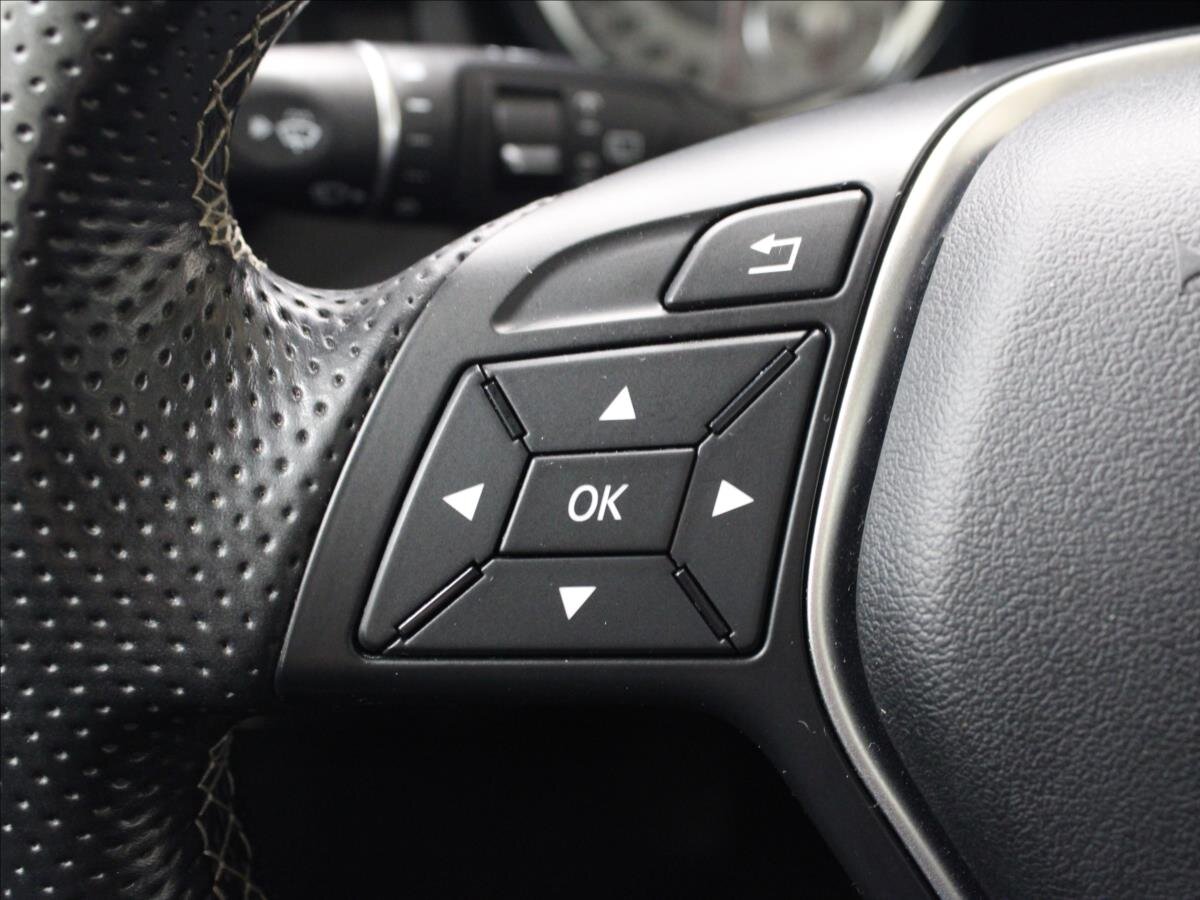 Mercedes-Benz GLA Kombi 1,6 l 90 kw