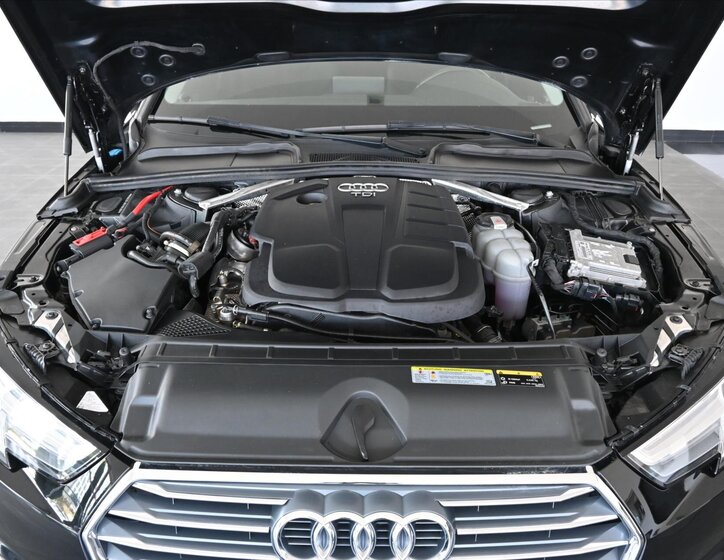 Audi A4 Kombi 2,0 l 140 kw