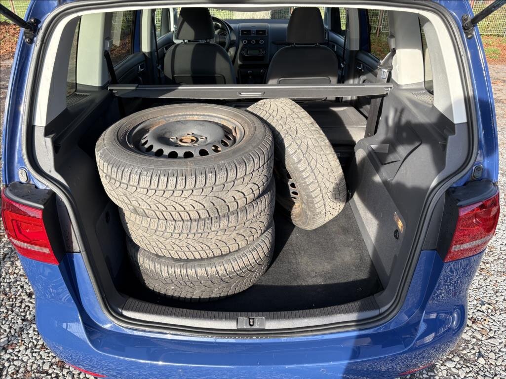 Volkswagen Touran MPV 1,2 l 77 kw