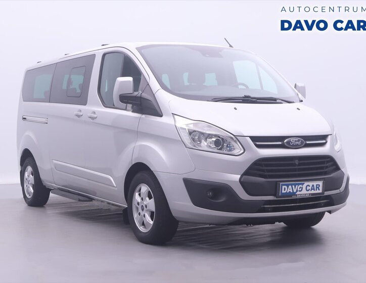 Ford Tourneo Custom 1